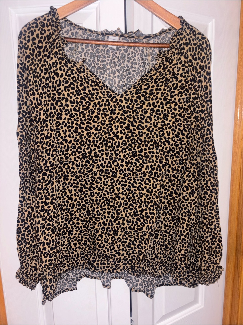 Old Navy Leopard Print V-Neck Blouse - Tan & Black